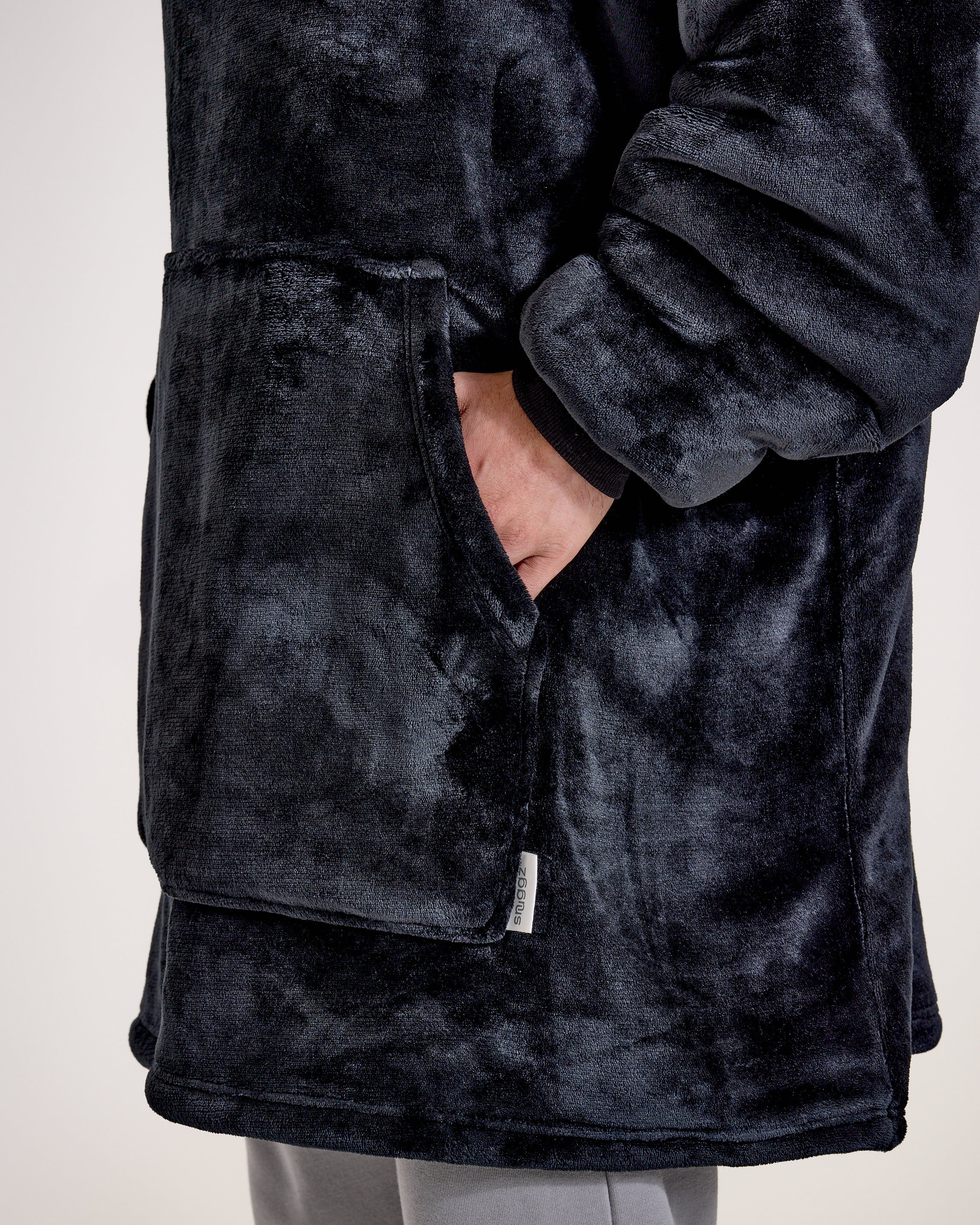 Black Hooded Blanket