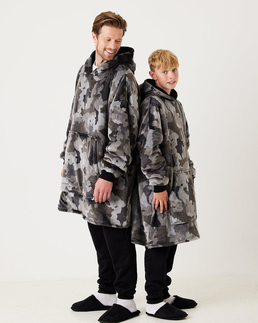 Kids Grey Camo Hooded Blanket