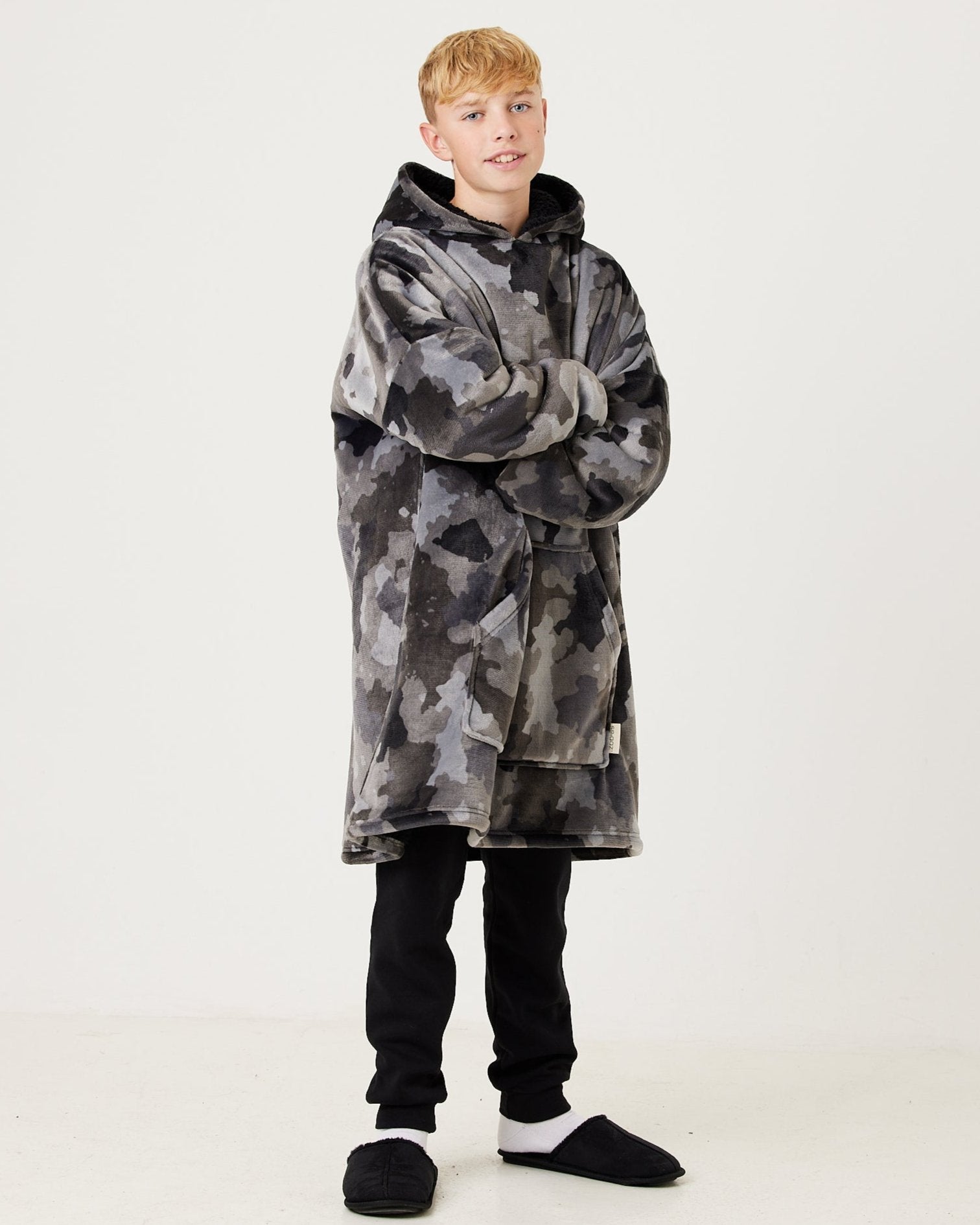Kids Grey Camo Hooded Blanket