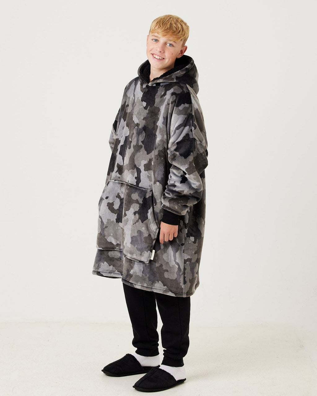 Kids Grey Camo Hooded Blanket